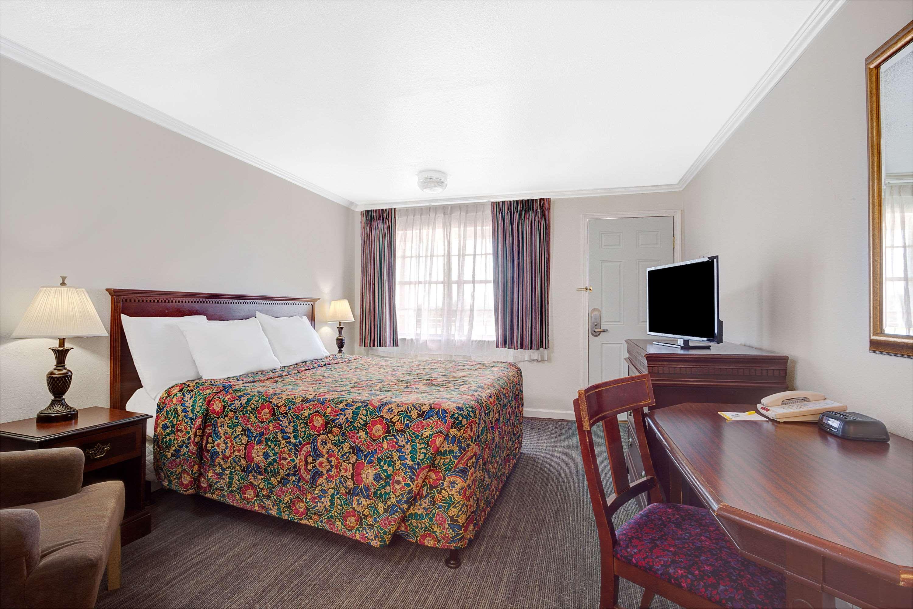 Days Inn By Wyndham Everett Luaran gambar